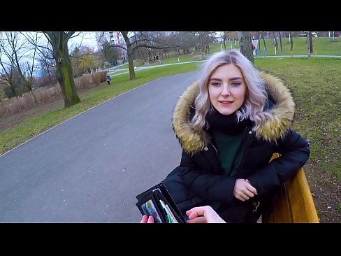 ❤️ Para için bir yabancının sıcak boşalmasını yutar - parkta Eva Elfie tarafından oral seks ❤️ Seks videosu bizde ❌️❤